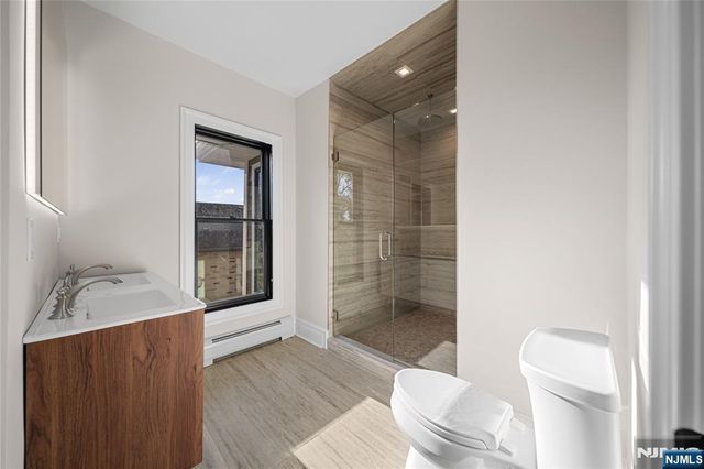 475 Morse Avenue, Ridgefield, NJ 07657