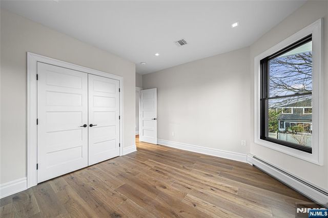 475 Morse Avenue, Ridgefield, NJ 07657