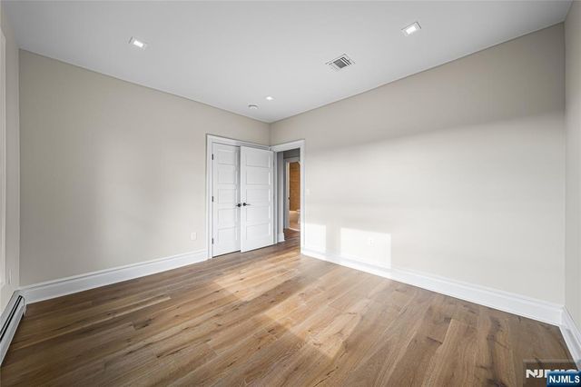 475 Morse Avenue, Ridgefield, NJ 07657