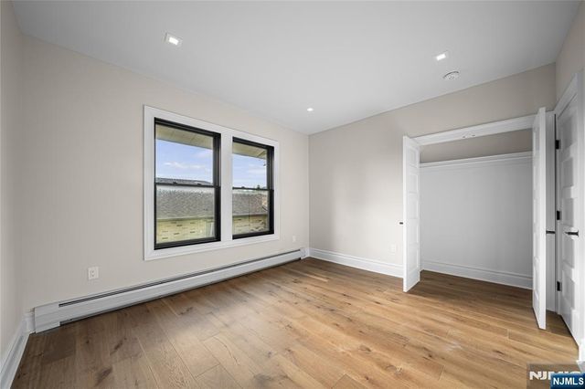 475 Morse Avenue, Ridgefield, NJ 07657