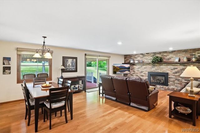 230 Rolling Green Lane, Elma, NY 14059