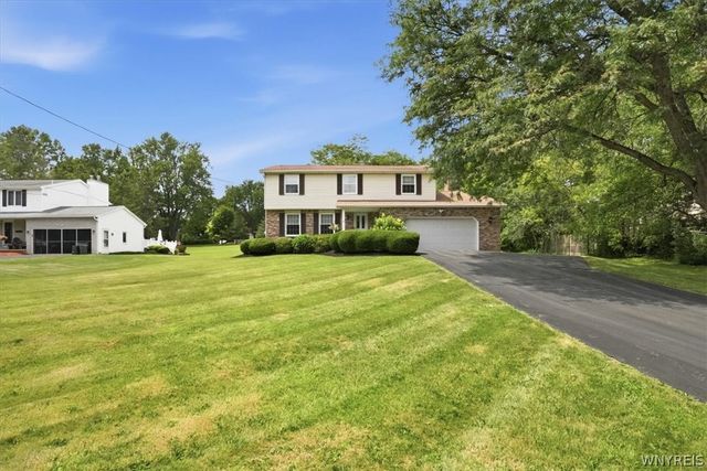 230 Rolling Green Lane, Elma, NY 14059