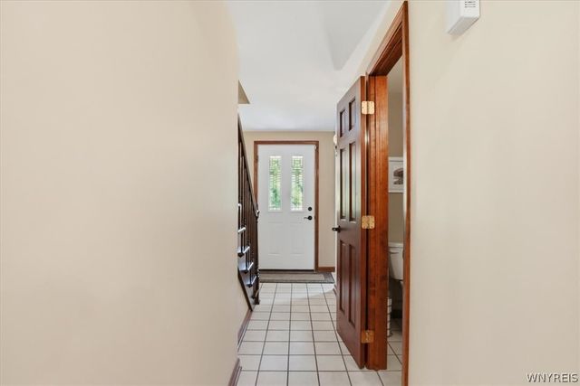 230 Rolling Green Lane, Elma, NY 14059