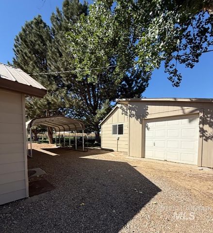 1920 Sand Hollow Rd, Caldwell, ID 83607