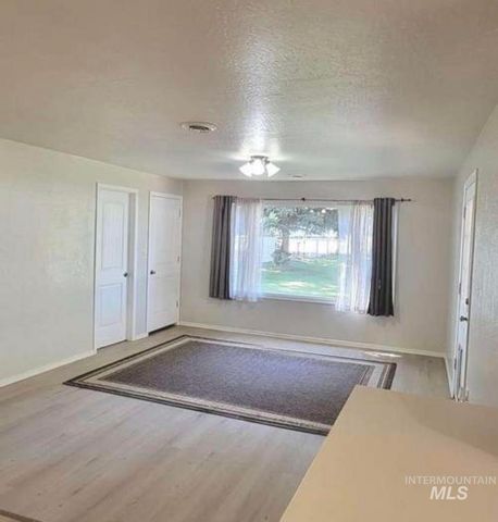 1920 Sand Hollow Rd, Caldwell, ID 83607