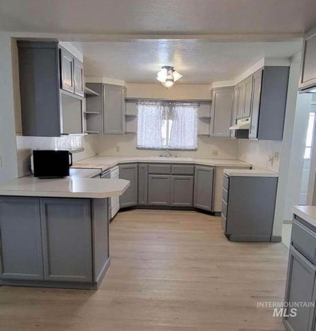 1920 Sand Hollow Rd, Caldwell, ID 83607