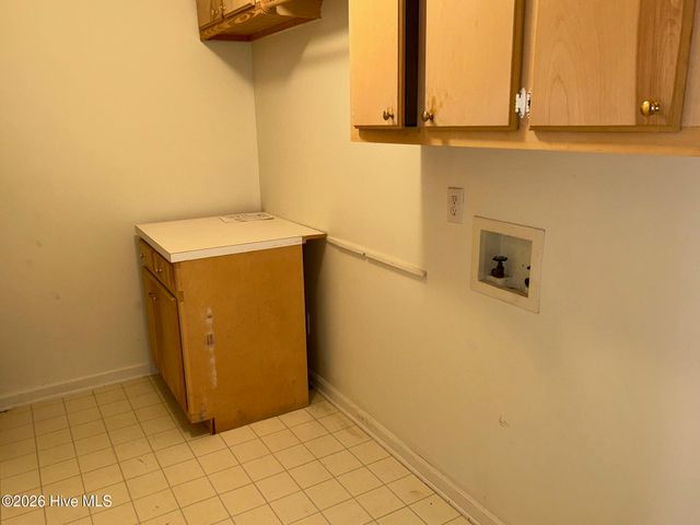 116 Breezewood Drive H, Greenville, NC 27858
