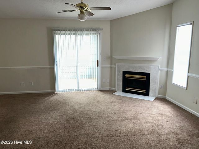 116 Breezewood Drive H, Greenville, NC 27858