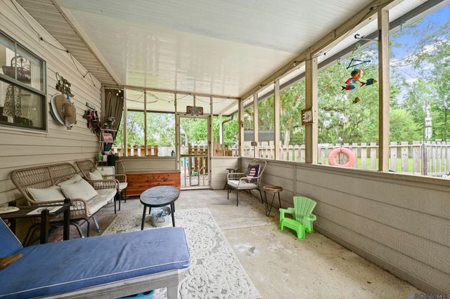 43267 Sycamore Bend Ave, Gonzales, LA 70737