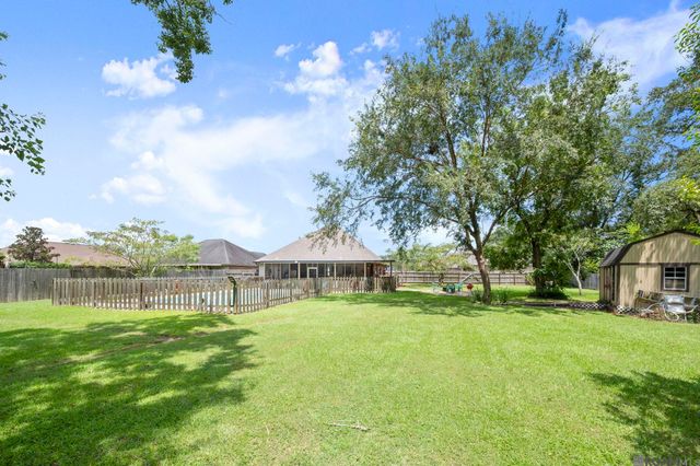 43267 Sycamore Bend Ave, Gonzales, LA 70737