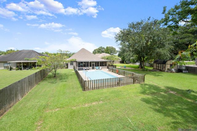 43267 Sycamore Bend Ave, Gonzales, LA 70737