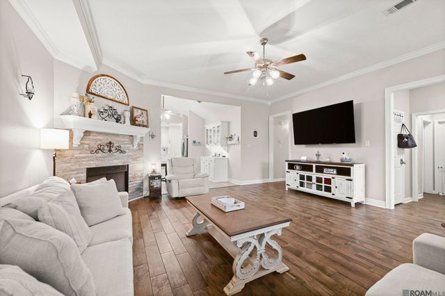 43267 Sycamore Bend Ave, Gonzales, LA 70737
