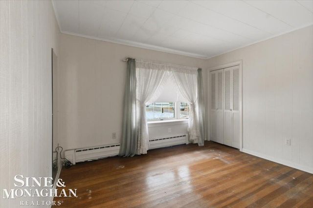 615 S 8th Street, Saint Clair, MI 48079