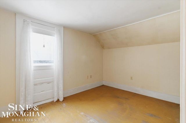 615 S 8th Street, Saint Clair, MI 48079