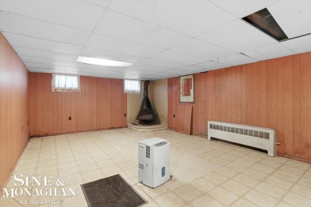 615 S 8th Street, Saint Clair, MI 48079