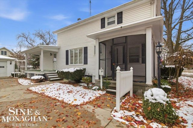 615 S 8th Street, Saint Clair, MI 48079