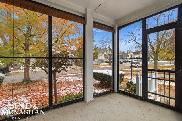 615 S 8th Street, Saint Clair, MI 48079