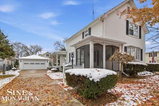 615 S 8th Street, Saint Clair, MI 48079