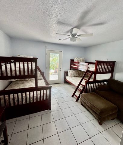 219 W Oleander St., South Padre Island, TX 78597