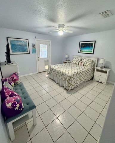 219 W Oleander St., South Padre Island, TX 78597