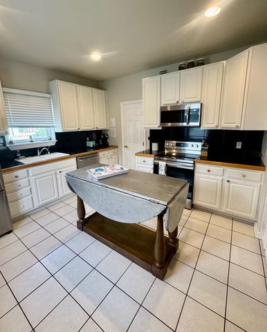 219 W Oleander St., South Padre Island, TX 78597