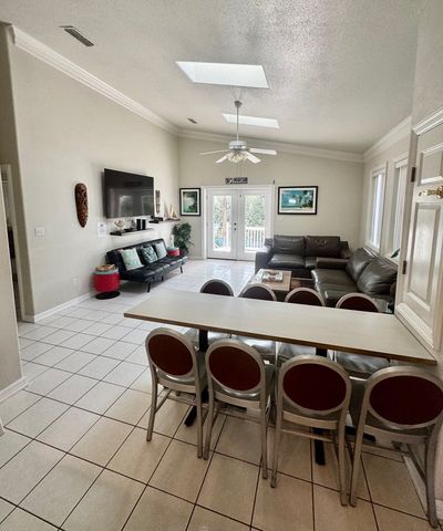 219 W Oleander St., South Padre Island, TX 78597