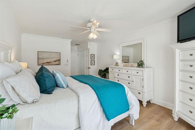 15830 GLENARN DRIVE, Tampa, FL 33618