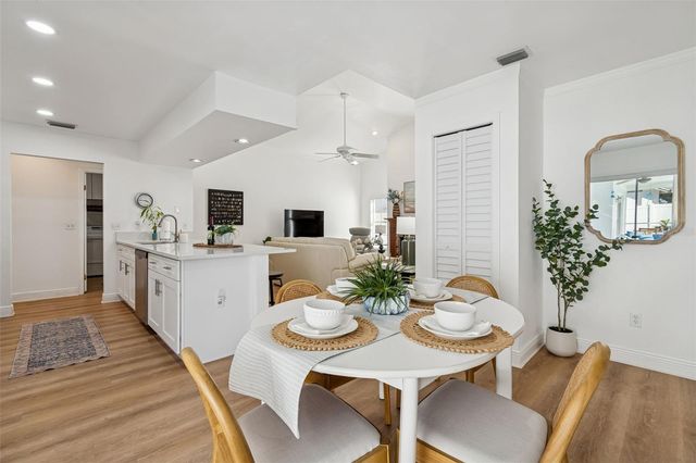 15830 GLENARN DRIVE, Tampa, FL 33618