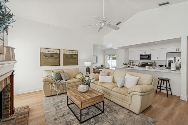 15830 GLENARN DRIVE, Tampa, FL 33618