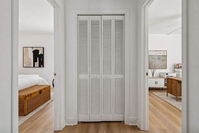 15830 GLENARN DRIVE, Tampa, FL 33618