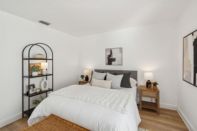 15830 GLENARN DRIVE, Tampa, FL 33618