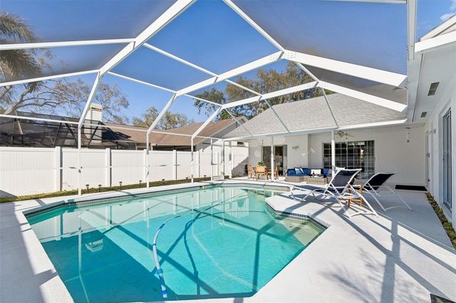 15830 GLENARN DRIVE, Tampa, FL 33618