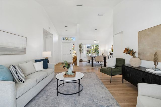 15830 GLENARN DRIVE, Tampa, FL 33618