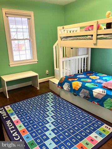 626 S IRVING ST, Arlington, VA 22204