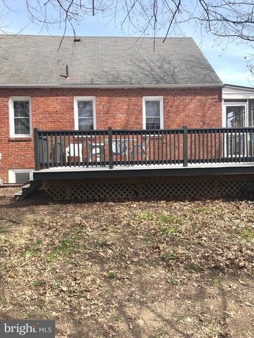 626 S IRVING ST, Arlington, VA 22204