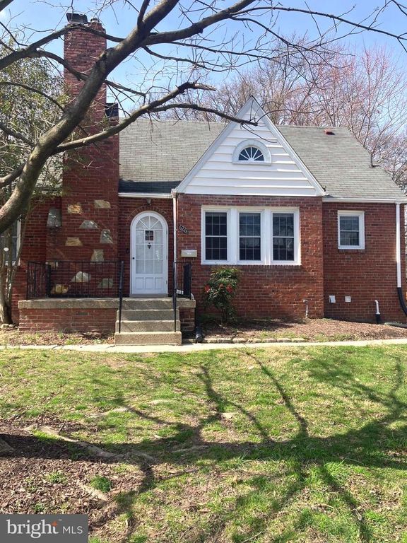 626 S IRVING ST, Arlington, VA 22204