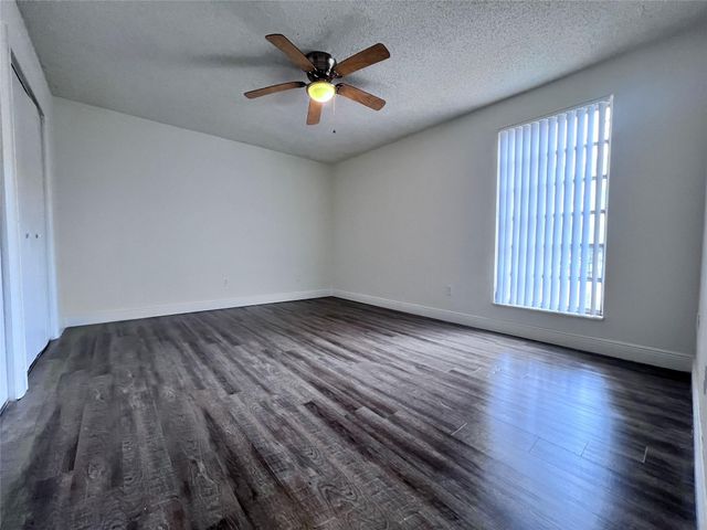 1196 NW 40th Avenue 90-215, Lauderhill, FL 33313