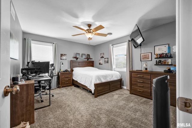 900 CRESTVIEW Drive, Metamora, IL 61548
