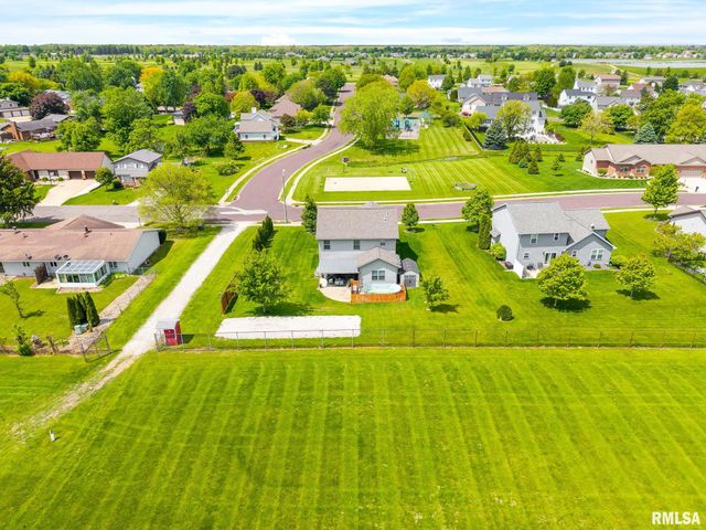 900 CRESTVIEW Drive, Metamora, IL 61548