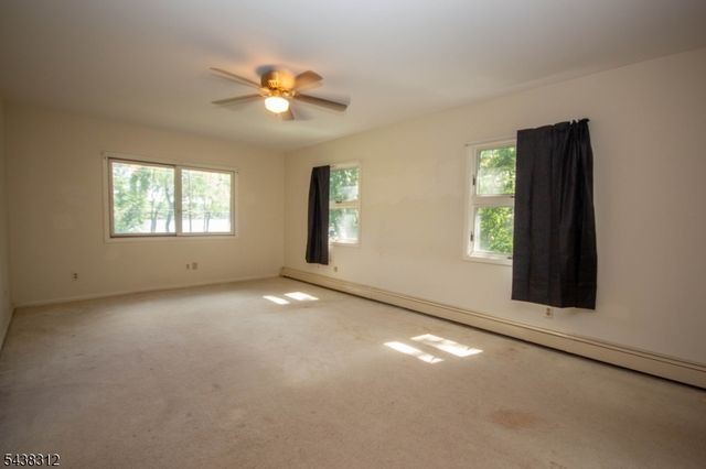 209 Fairview Ave, Hampton Twp., NJ 07860