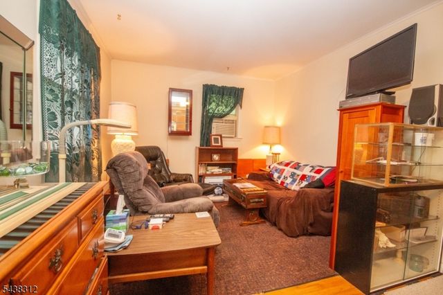 209 Fairview Ave, Hampton Twp., NJ 07860