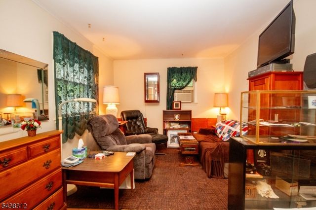 209 Fairview Ave, Hampton Twp., NJ 07860