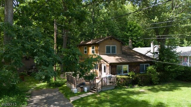 209 Fairview Ave, Hampton Twp., NJ 07860
