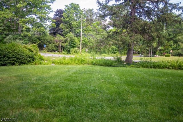 209 Fairview Ave, Hampton Twp., NJ 07860