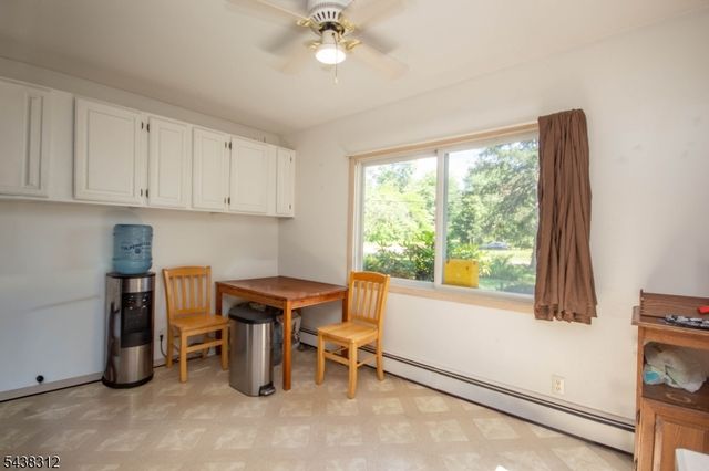 209 Fairview Ave, Hampton Twp., NJ 07860