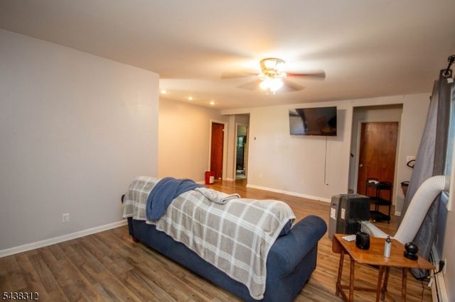 209 Fairview Ave, Hampton Twp., NJ 07860