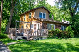 209 Fairview Ave, Hampton Twp., NJ 07860