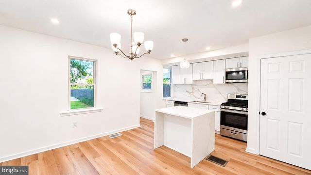 215 HORTON AVE, Brooklawn, NJ 08030