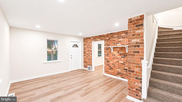 215 HORTON AVE, Brooklawn, NJ 08030