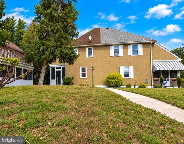 215 HORTON AVE, Brooklawn, NJ 08030